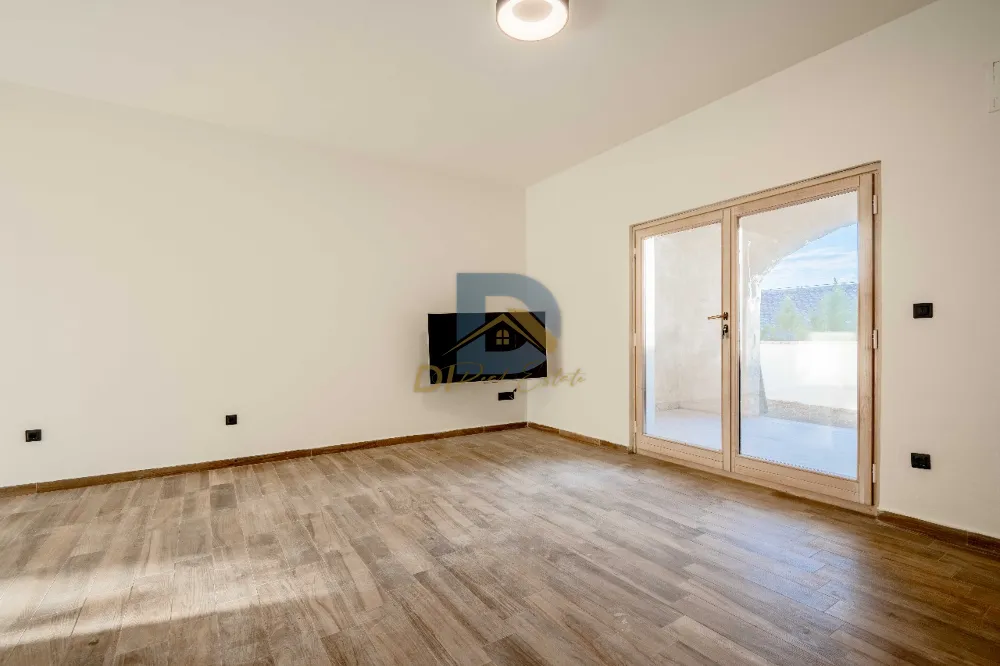 One Bedroom Apartment