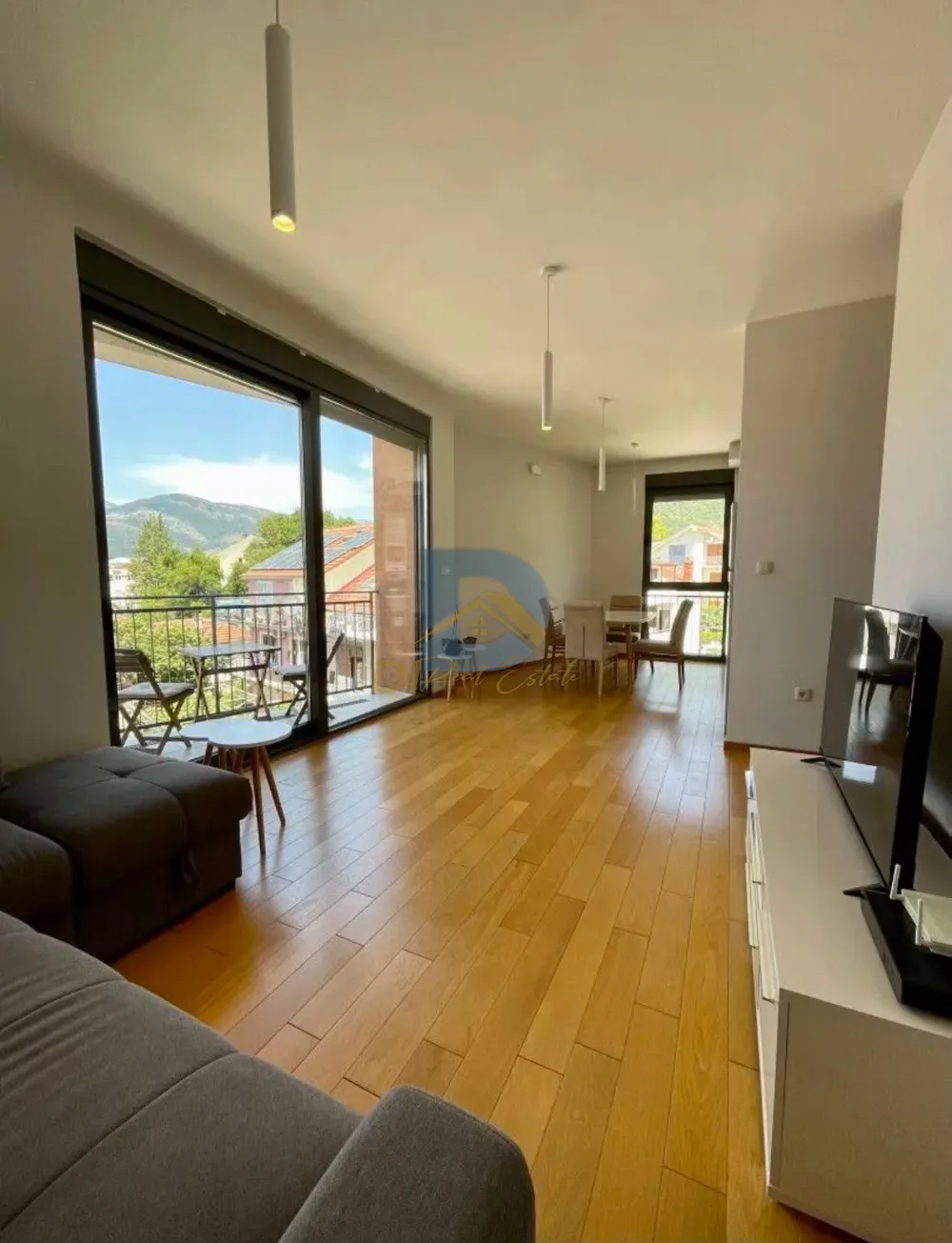 Stan sa dvije spavaće sobe za izdavanje | Seljanovo, Tivat